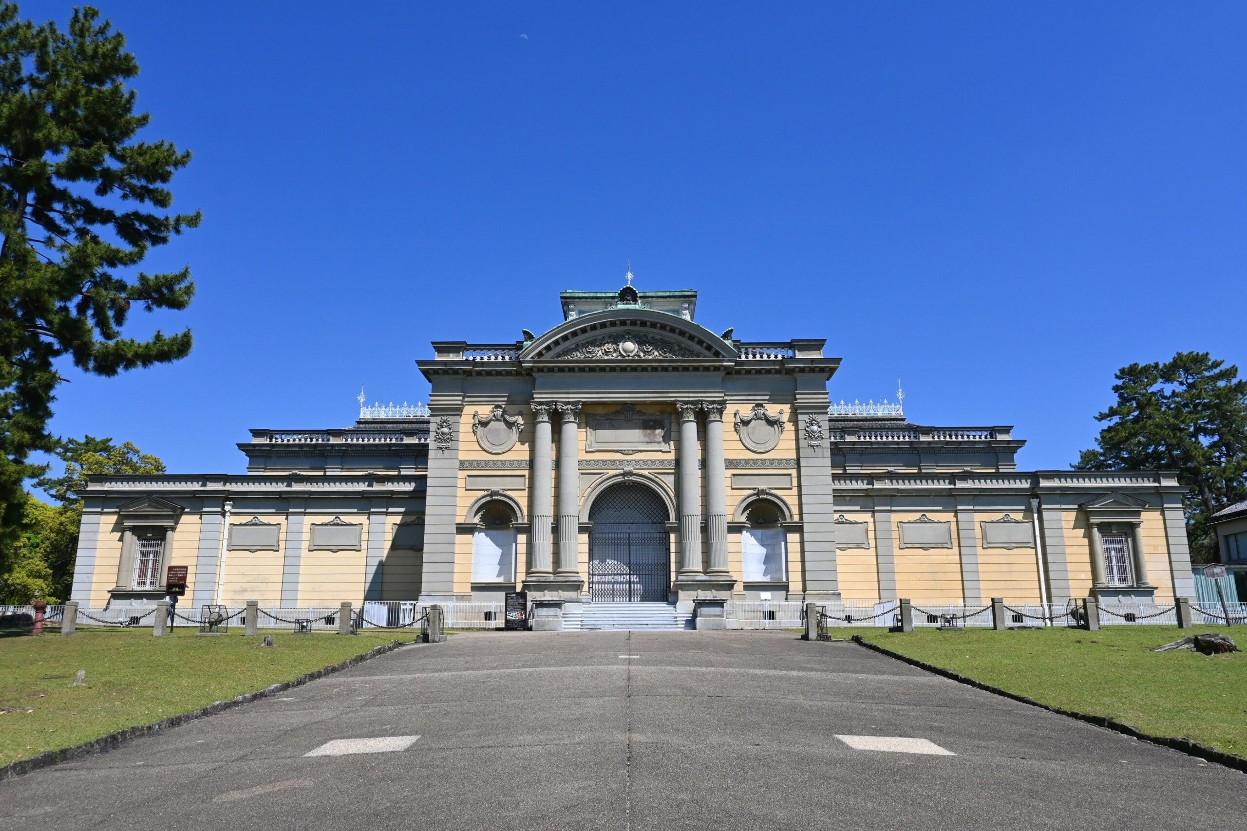 奈良国立博物館写真